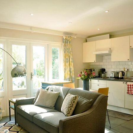 Villa Immaculate Quiet Coach House in Garden Birmingham Exterior foto